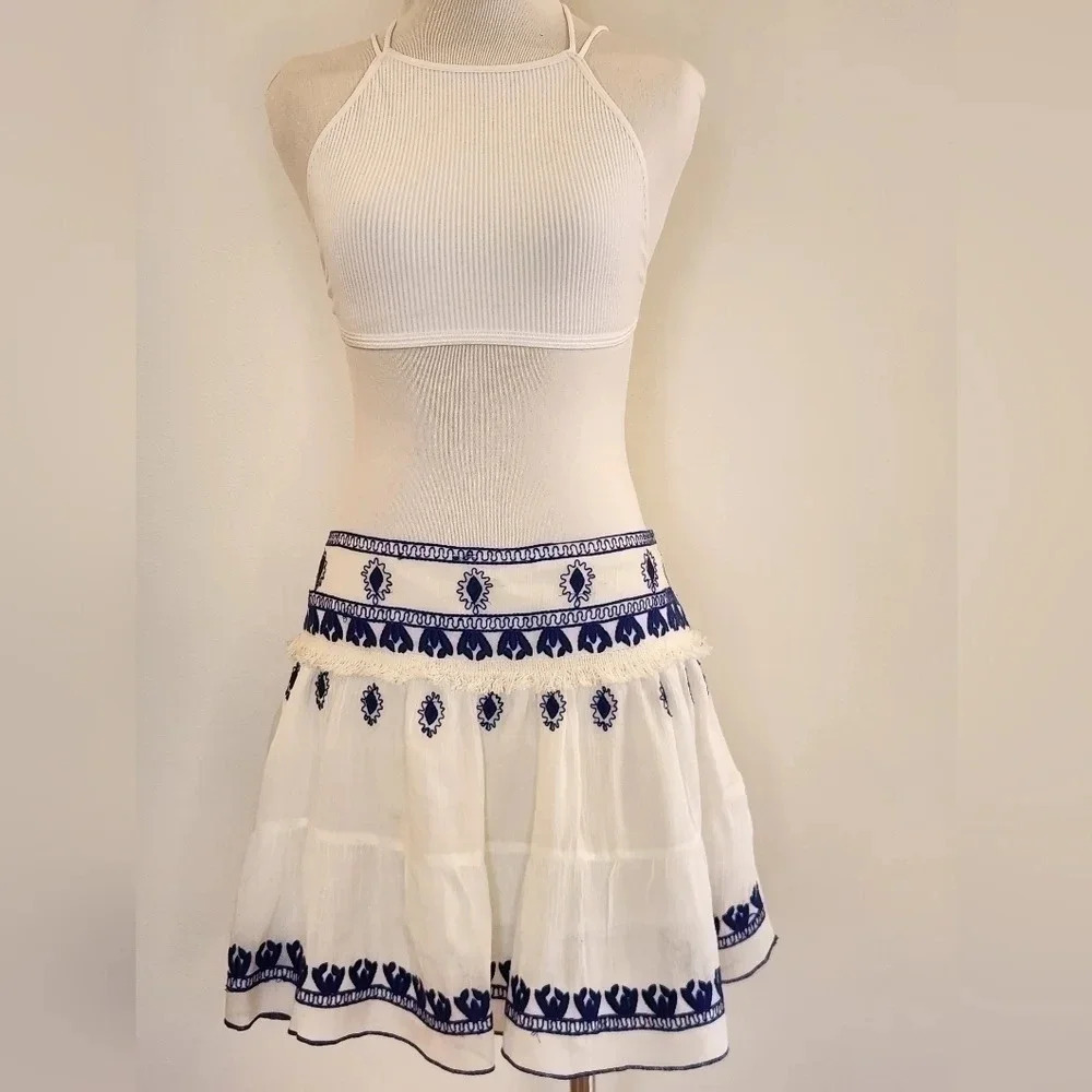 NWT || RAGA || embroidered mini skirt
